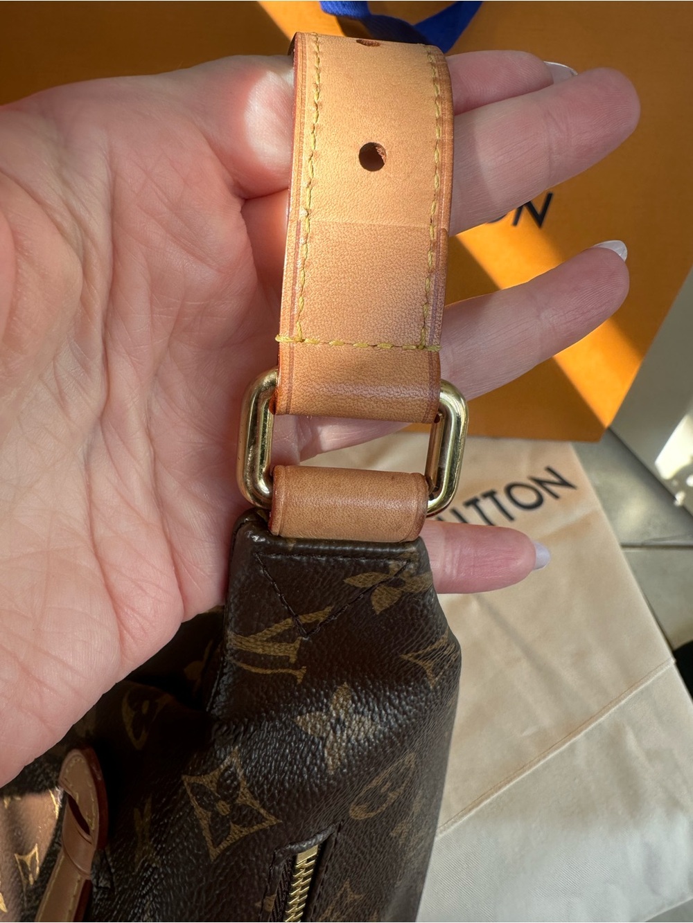 ✨Louis Vuitton Monogram Original Bumbag in Brown and Tan- Great Condition✨ - Picture 13 of 15
